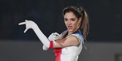 Patinadora realiza rutina inspirada en el anime — Sailor Moon