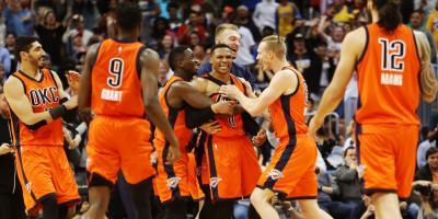 Los Rockets esperan rivales en las semis