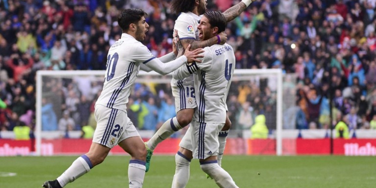 Real Madrid y Barcelona ganaron y siguen su dura lucha por el título