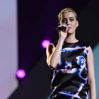 Confunden a esta artista con Katy Perry en el video de “Not the End Of the World”