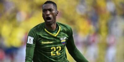 Representante de Alexander Domínguez confirmó acercamientos con Colo Colo