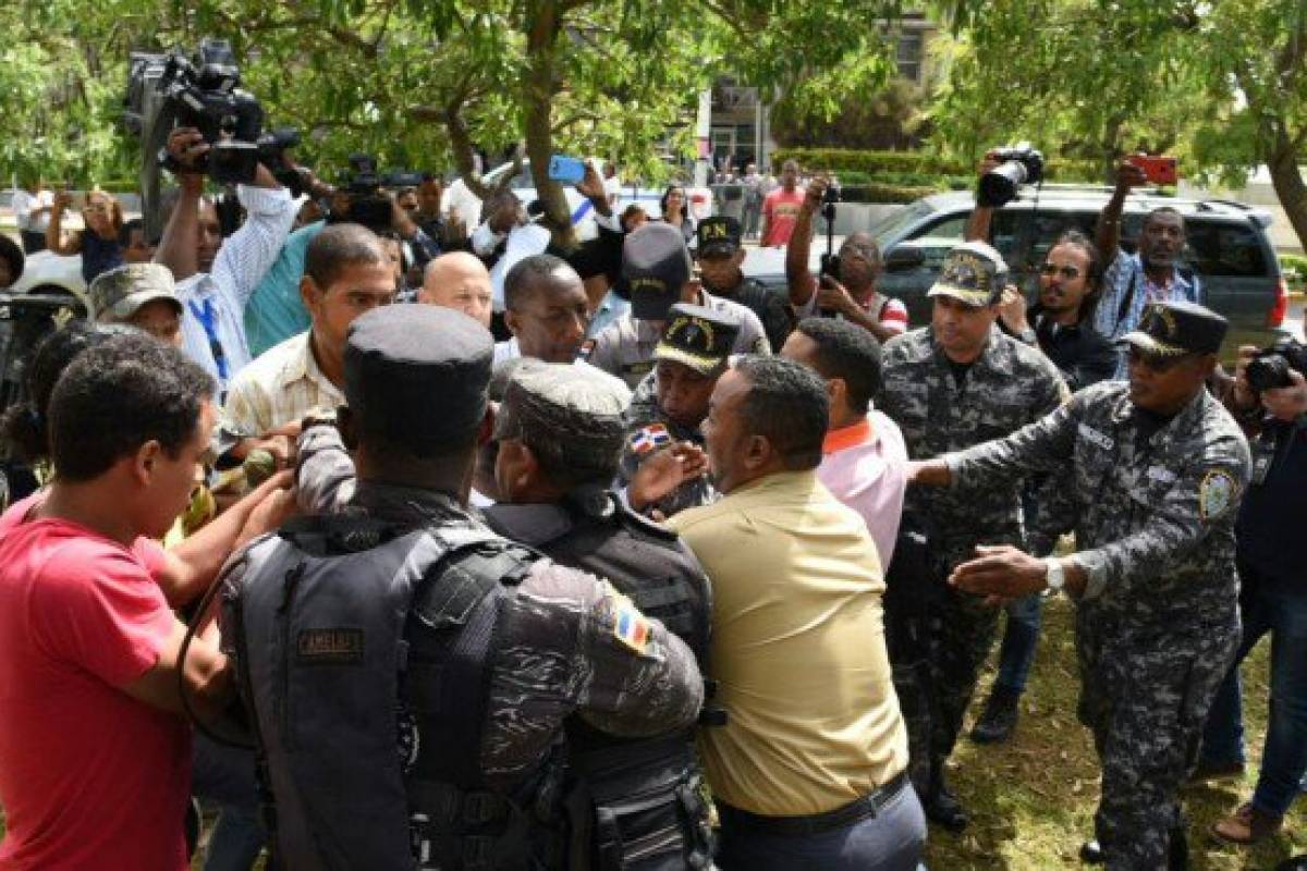 Dom Interior Y Rep Policia