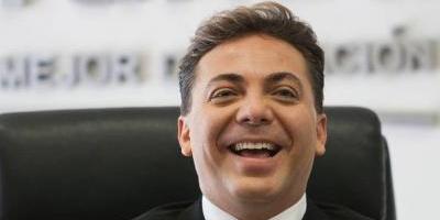 Cristian Castro cambia de look