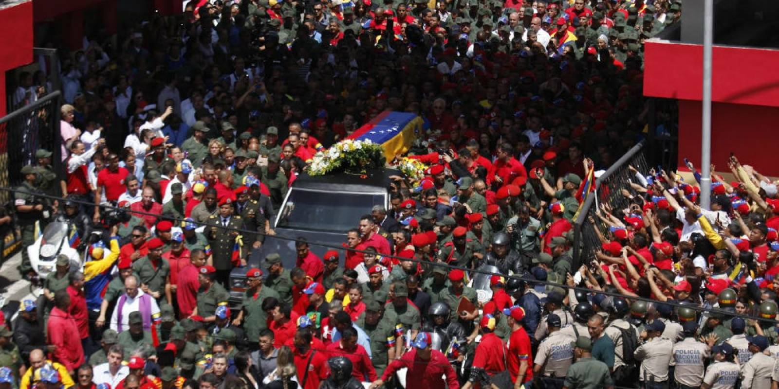 hugo-chavezok.jpg