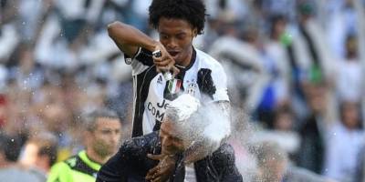 Show y títulos — Juventus y Cuadrado