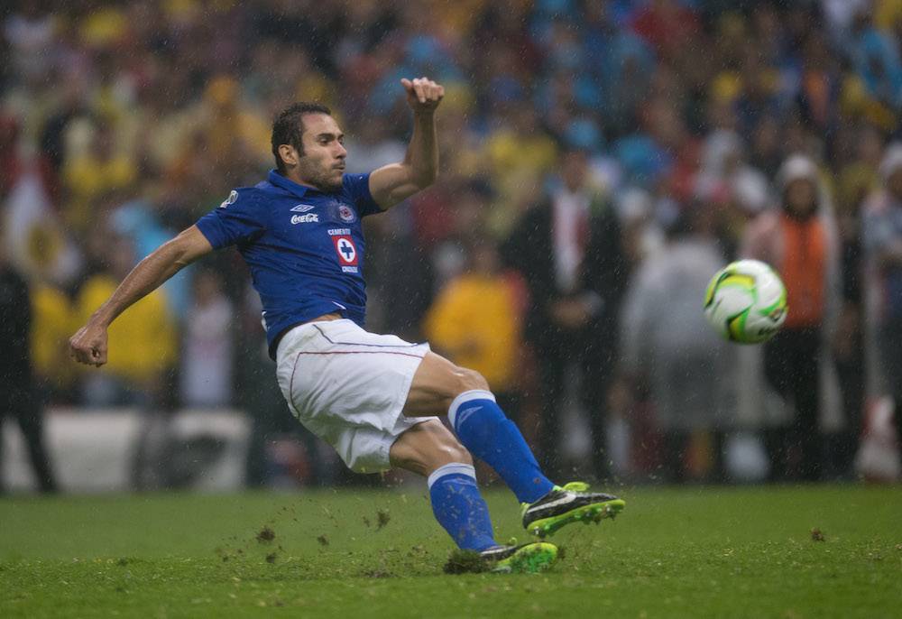 Cruz Azul va por cuatro o cinco refuerzos