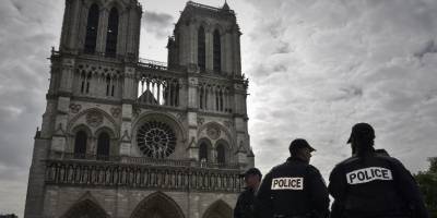 Agresor de policía en Notre Dame asevera que atacó por Siria Agresor de policía en Notre Dame asevera que atacó por Siria