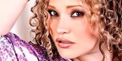 Erika Alcocer, ex La Academia, presume nueva figura — FOTOS
