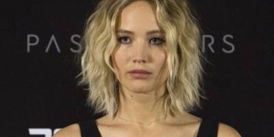 Jennifer Lawrence casi se accidenta en un jet privado