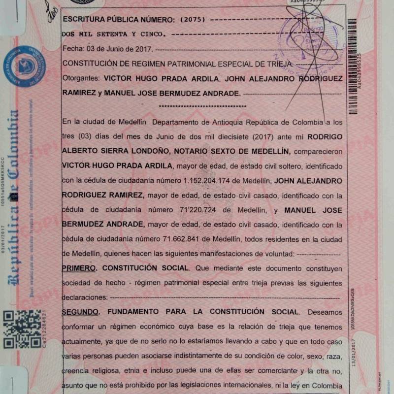 Se celebró primer matrimonio entre 3 personas del mismo sexo en Colombia Se celebró primer matrimonio entre 3 personas del mismo sexo en Colombia