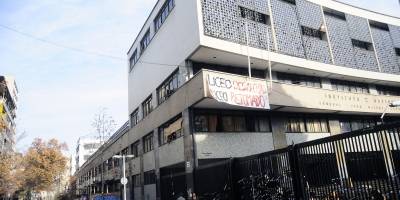 Municipio de Santiago presentó demanda contra apoderados por toma de liceo