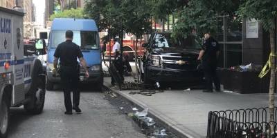 Vehículo atropella a varias personas en Manhattan