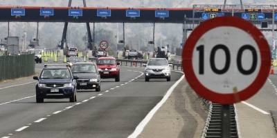 Casi 115 mil vehículos han salido de la capital y se registran 103 accidentes — Balance de Carabineros