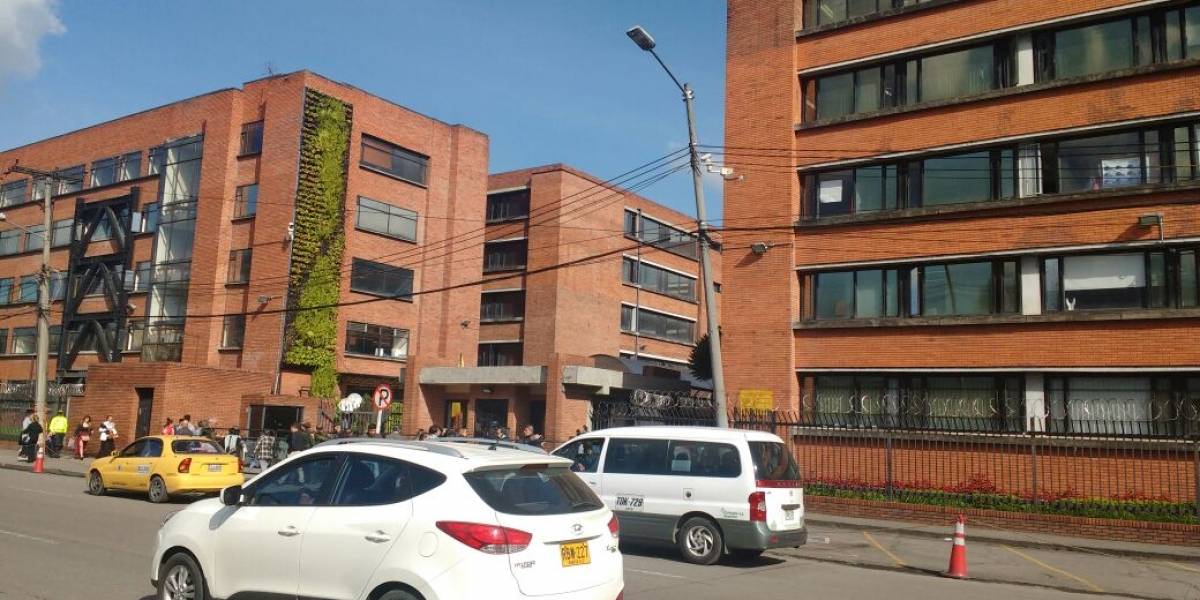 Capturan esposa e hijo del empresario huilense dueño de Surtifruver Capturan esposa e hijo del empresario huilense dueño de Surtifruver