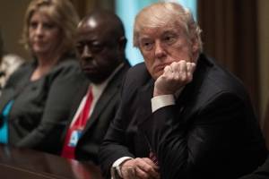 Donald Trump aburrido