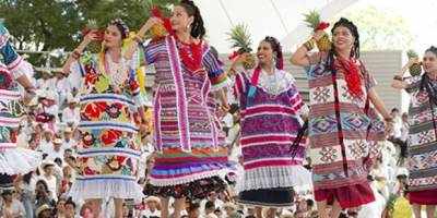 Cautiva primer convite de la Guelaguetza 2017