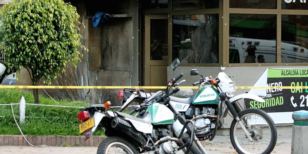 Auxiliar de policía le prendió fuego a un menor detenido en estación Auxiliar de policía le prendió fuego a un menor detenido en estación