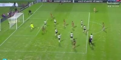 Eugenio Mena anotó su primer gol con la camiseta del Sport Recife