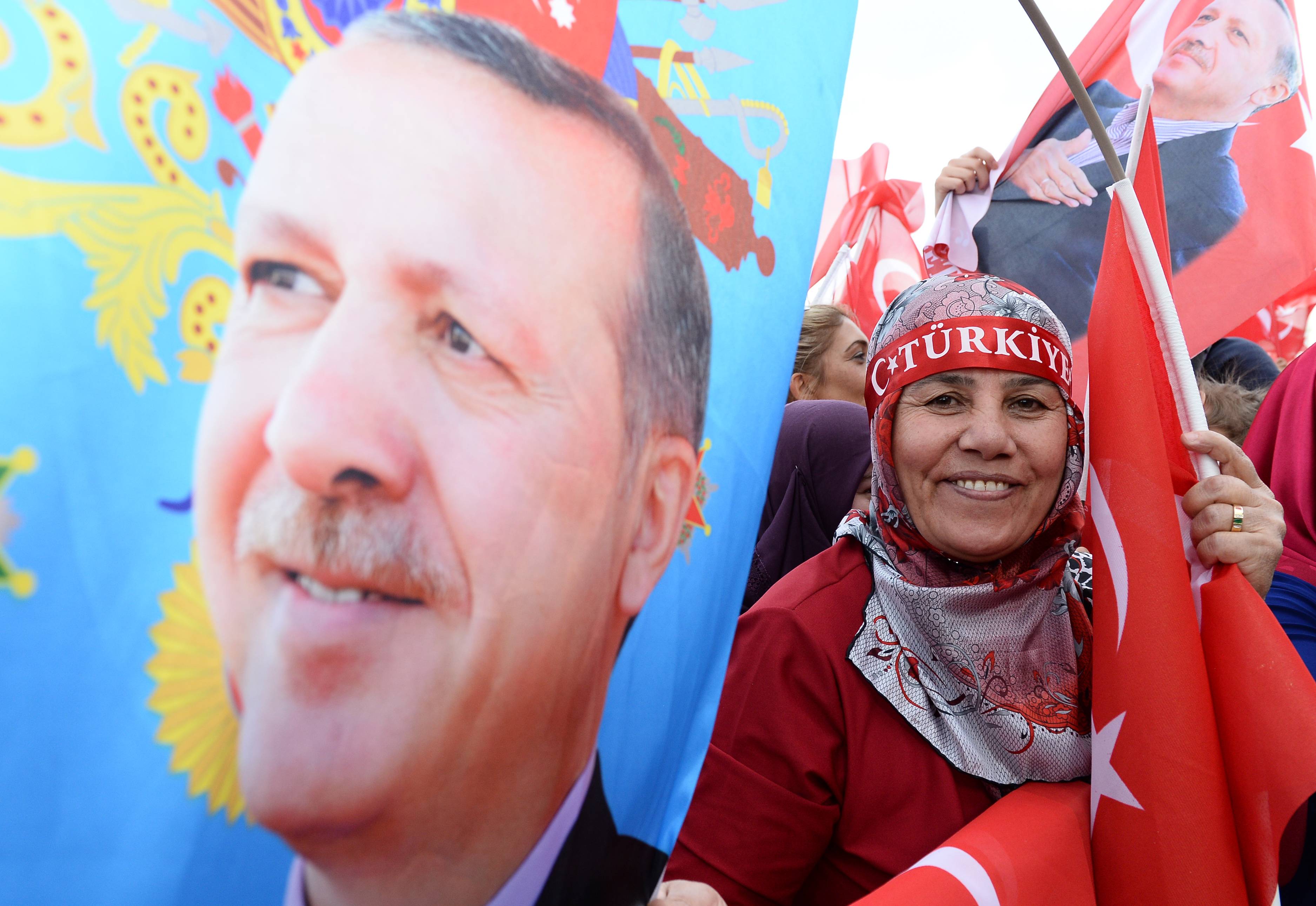 Partidarios de Erdogan celebran el triunfo del