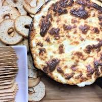 Dip de cebolla con queso fundido