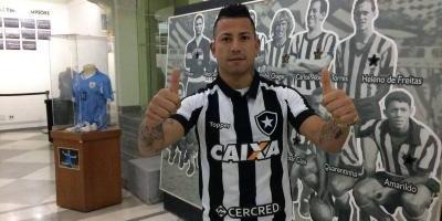 Leo Valencia no pudo debutar en Botafogo por problema judicial