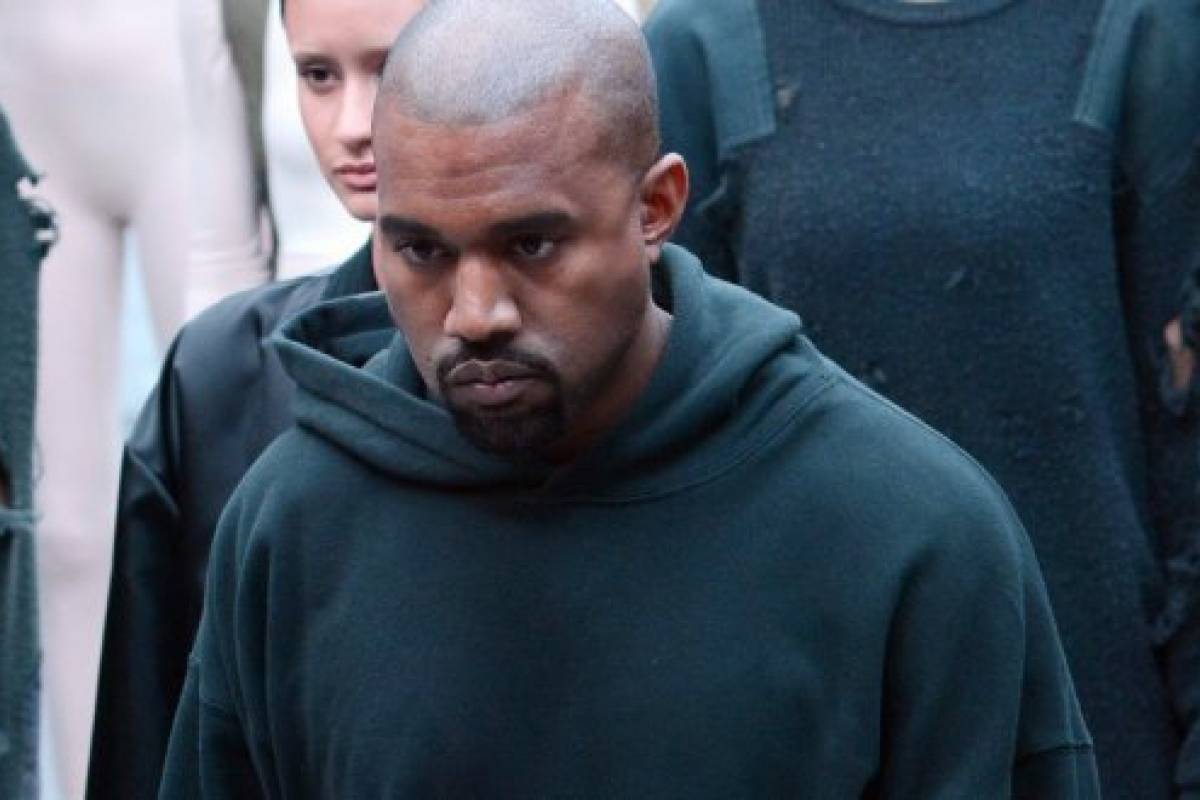 Noticias de moda: Paris Fashion Week, Kanye West, desnudos Noticias de moda: Paris Fashion Week, Kanye West, desnudos