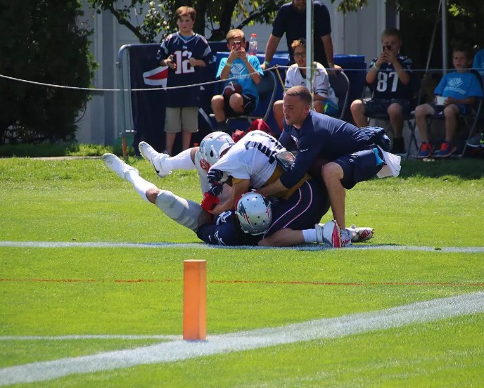 Edelman, expulsado de entrenamiento por pelea