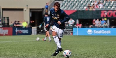 Jonathan ya tiene número para jugar con el Galaxy Jonathan ya tiene número para jugar con el Galaxy