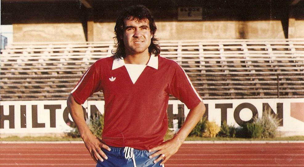 Lobos vistió los colores de la Roja en las clasificatorias a los Juegos Olímpicos de Los Ángeles 1984 / AFP