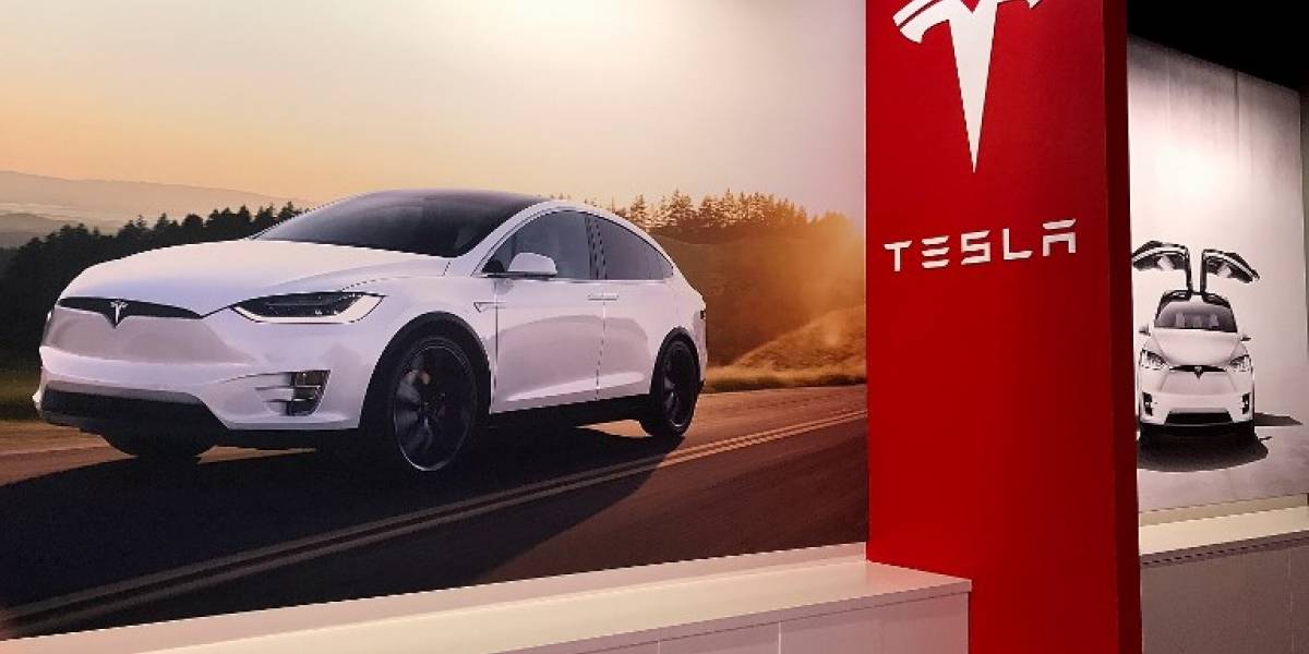Tesla se endeuda para fabricar su Model 3