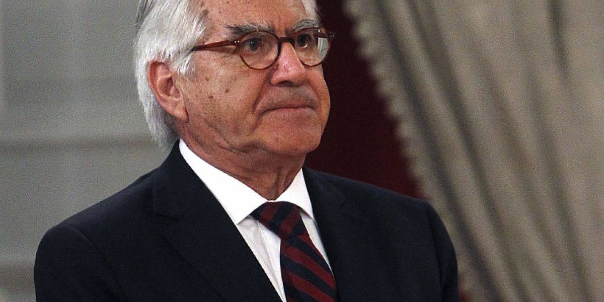 Cámara de Diputados aprobó interpelar al ministro Fernández