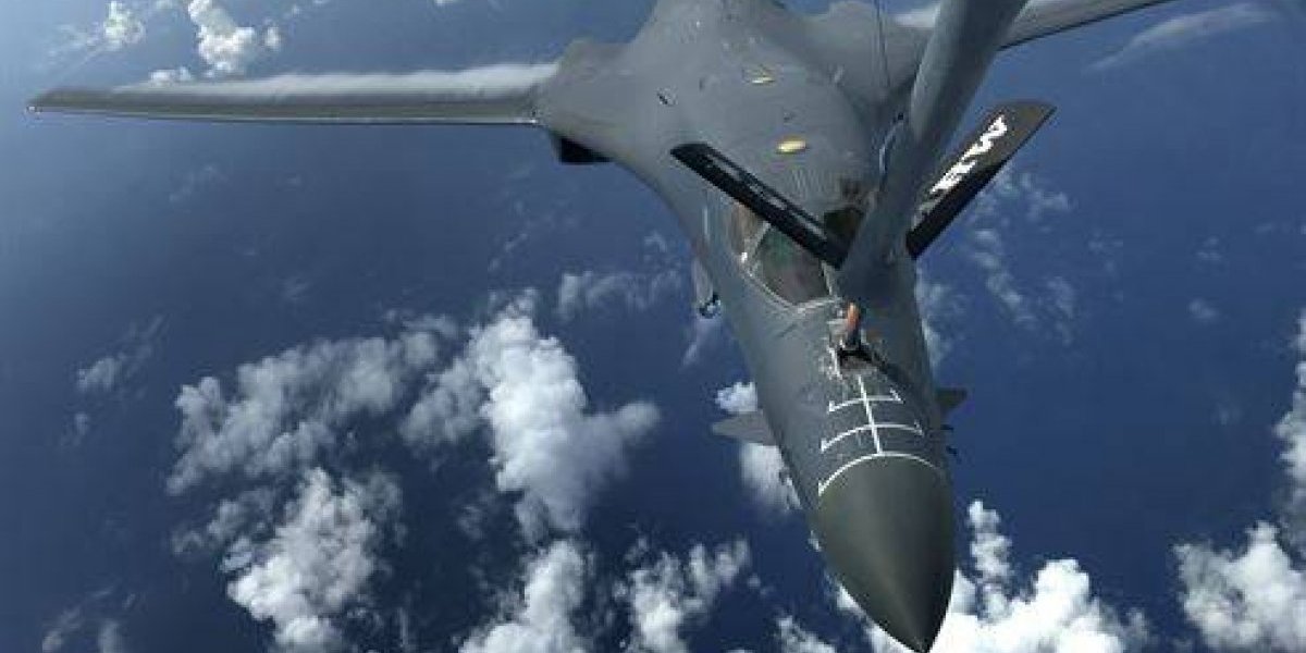 Crece la tensión en Corea: EE. UU. envía bombarderos al pacífico Crece la tensión en Corea: EE. UU. envía bombarderos al pacífico