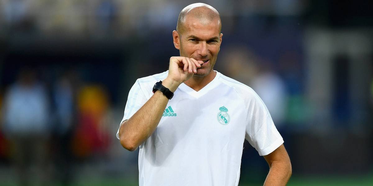 Zidane confirma renovación por tres años con Real Madrid Zidane confirma renovación por tres años con Real Madrid