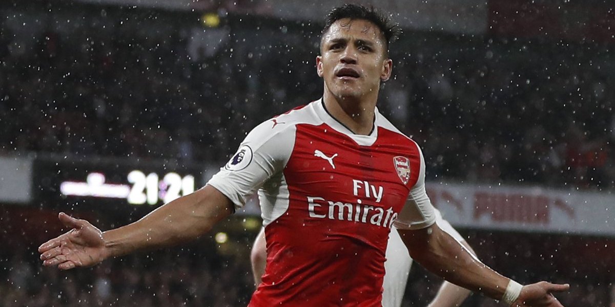 Descuido de Alexis Sánchez desata el pánico en hinchas de Arsenal Descuido de Alexis Sánchez desata el pánico en hinchas de Arsenal