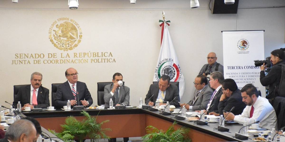 Comparece Ruiz Esparza ante la Permanente por Paso Exprés