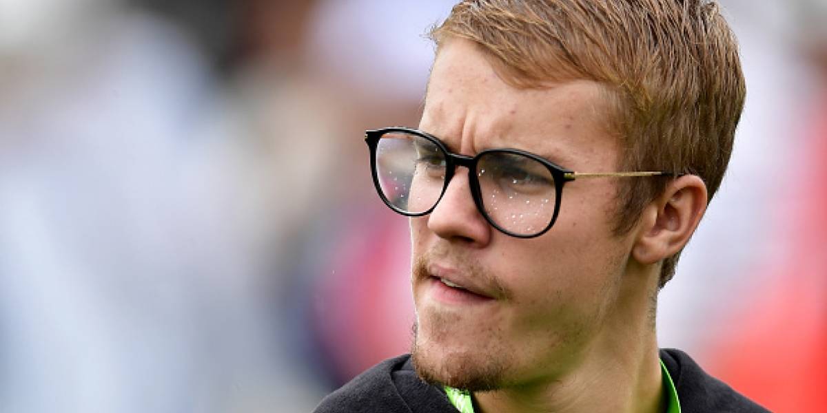 Empleada de hospital acusada de espiar estudios médicos de Justin Bieber