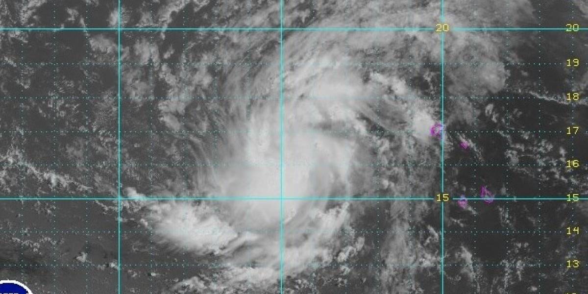 Irma se convierte en huracán categoría dos camino al Caribe Irma se convierte en huracán categoría dos camino al Caribe