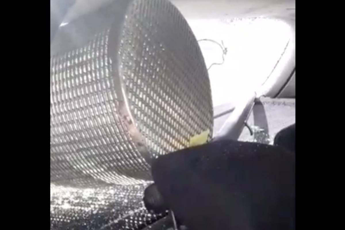 tubo de acero en auto