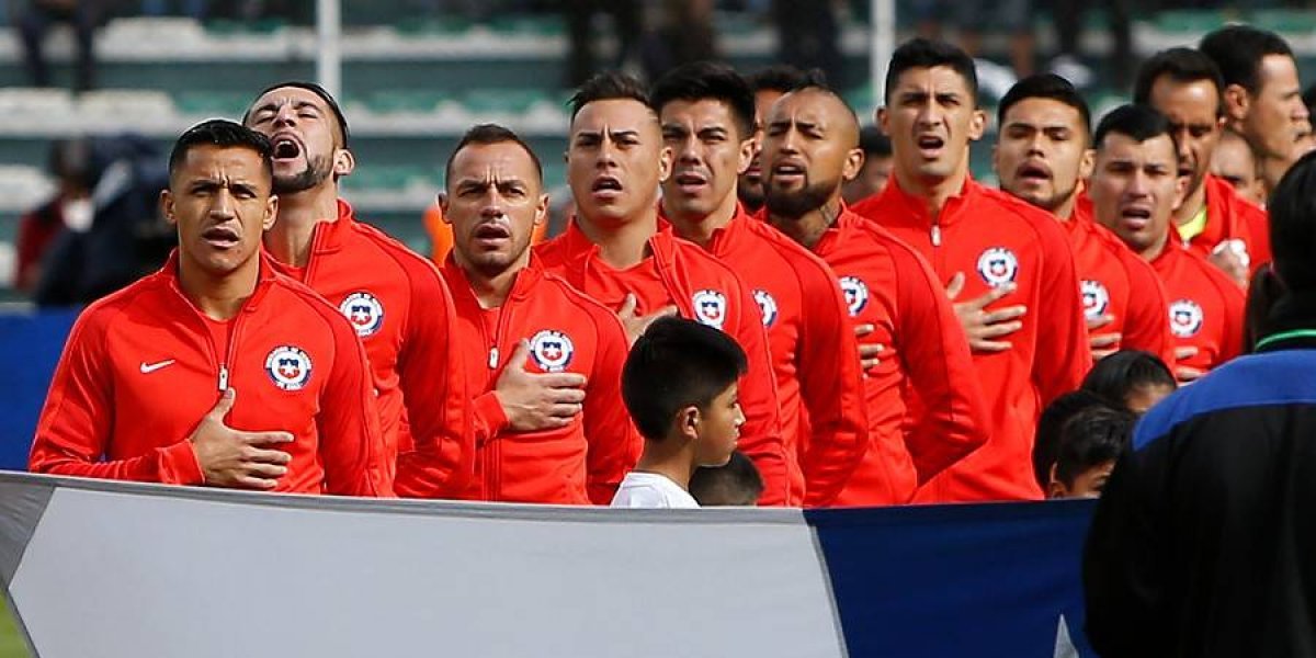 Pizzi regresa a Chile tras reunión con jugadores de La Roja Pizzi regresa a Chile tras reunión con jugadores de La Roja