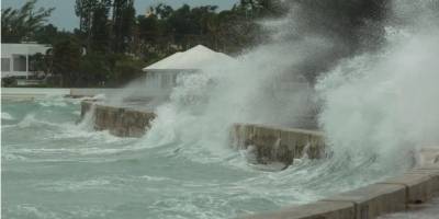 Huracán Irma se dirige hacia los Cayos de Florida Huracán Irma se dirige hacia los Cayos de Florida