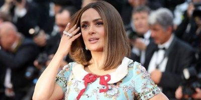 Salma Hayek muestra lo bella que es con todo y canas Salma Hayek muestra lo bella que es con todo y canas