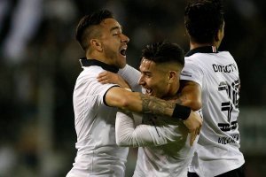 Minuto a minuto: Colo Colo golea a San Luis y sigue en la pelea