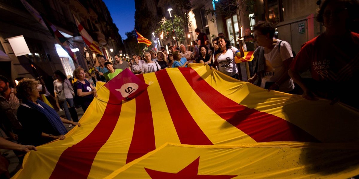 Confirman 337 heridos por incidentes en votación de referéndum Cataluña Confirman 337 heridos por incidentes en votación de referéndum Cataluña