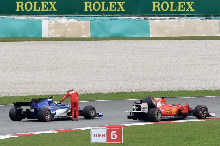 Así quedó el monoplaza de Vettel / imagen: AFP