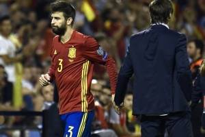 Gerard Piqué recibió pifias y aplausos en Alicante / Foto: AFP