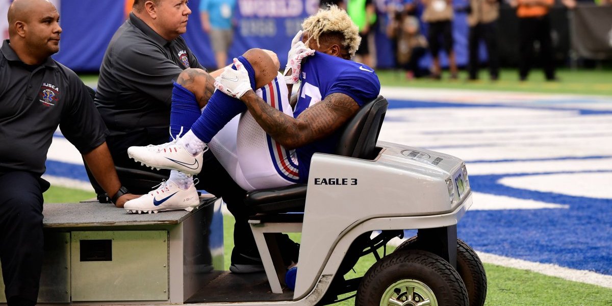 Jugador de NFL sufre impactante lesión durante partido