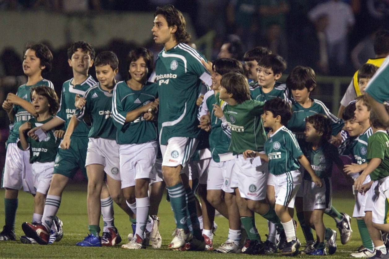 Jorge Valdivia, en su época entre 2006 y 2008 en Palmeiras se ganó el cariño de la hinchada / Foto: Photosport
