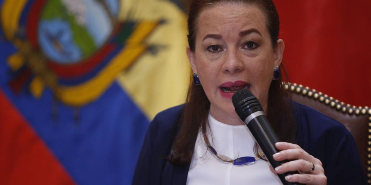 Canciller enviará terna al Presidente para nuevo embajador