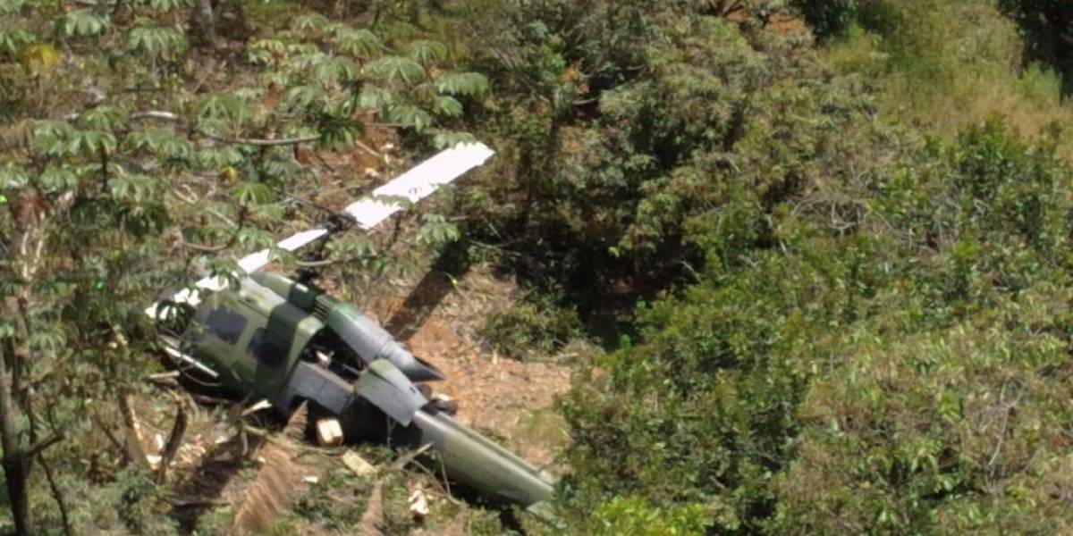 Helicóptero del Ejército se accidentó en Antioquia Helicóptero del Ejército se accidentó en Antioquia
