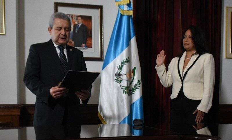 Juramentación de gobernadores de San Marcos y Sololá